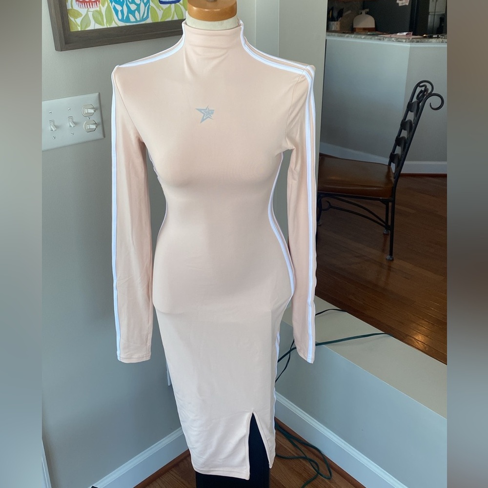 GSUWOO bodicon athletic stripes  nude palest pink color midi dress size med